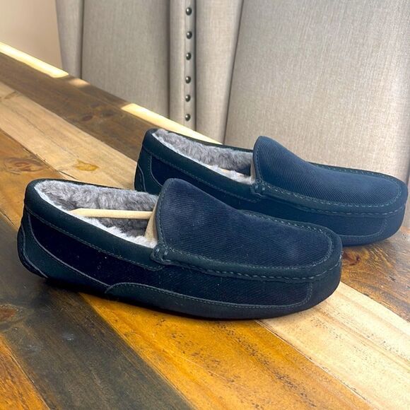 UGG Men ASCOT Corduroy II - Picture 1 of 11